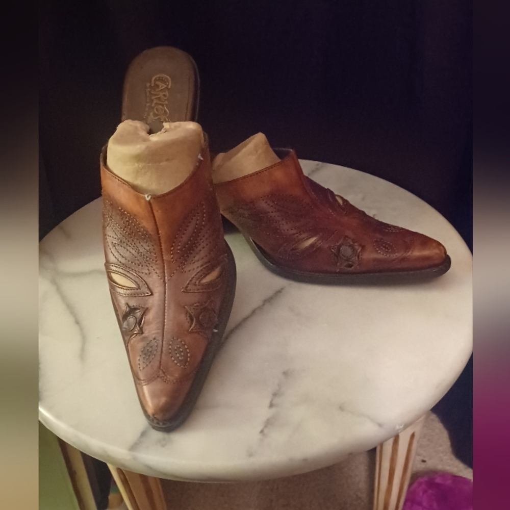 Carlos Santana slip on boot